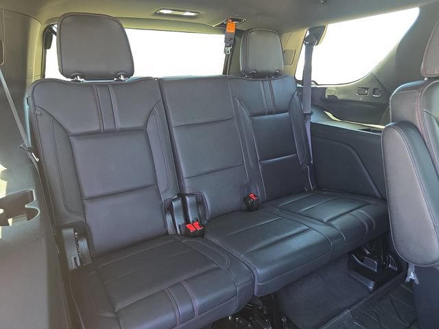 Used 2022 Chevrolet Tahoe RST w/ Luxury Package AWD/4WD image 18