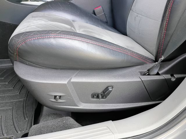 Used 2006 Dodge Magnum SRT8 w/ SRT Option Group III RWD image 30