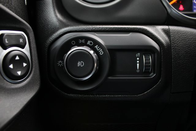 Used 2023 Jeep Wrangler Sport S image 18