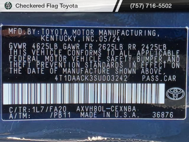 Used 2025 Toyota Camry LE FWD image 18
