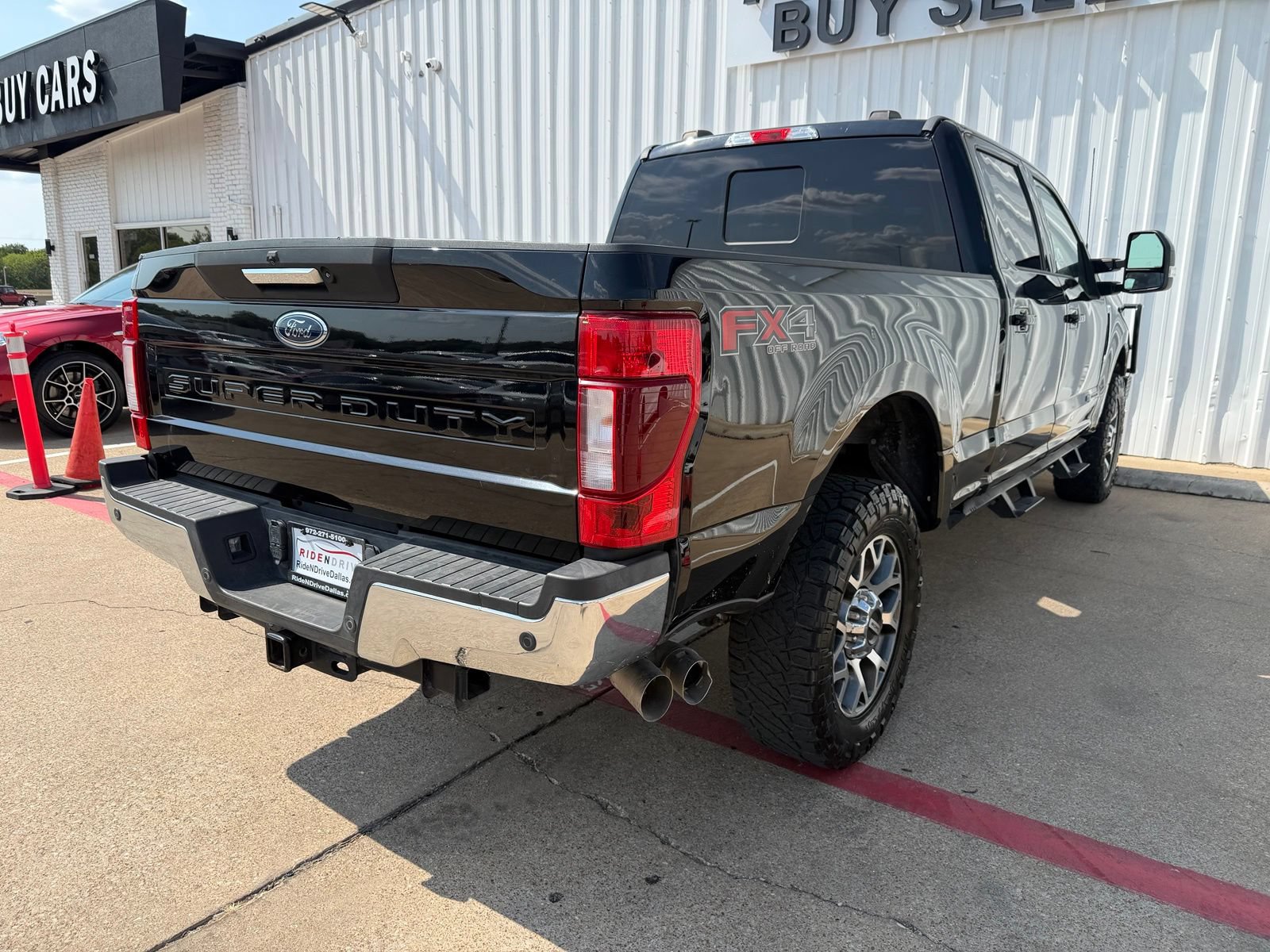 Used 2021 Ford F250 Lariat w/ FX4 Off-Road Package AWD/4WD image 7