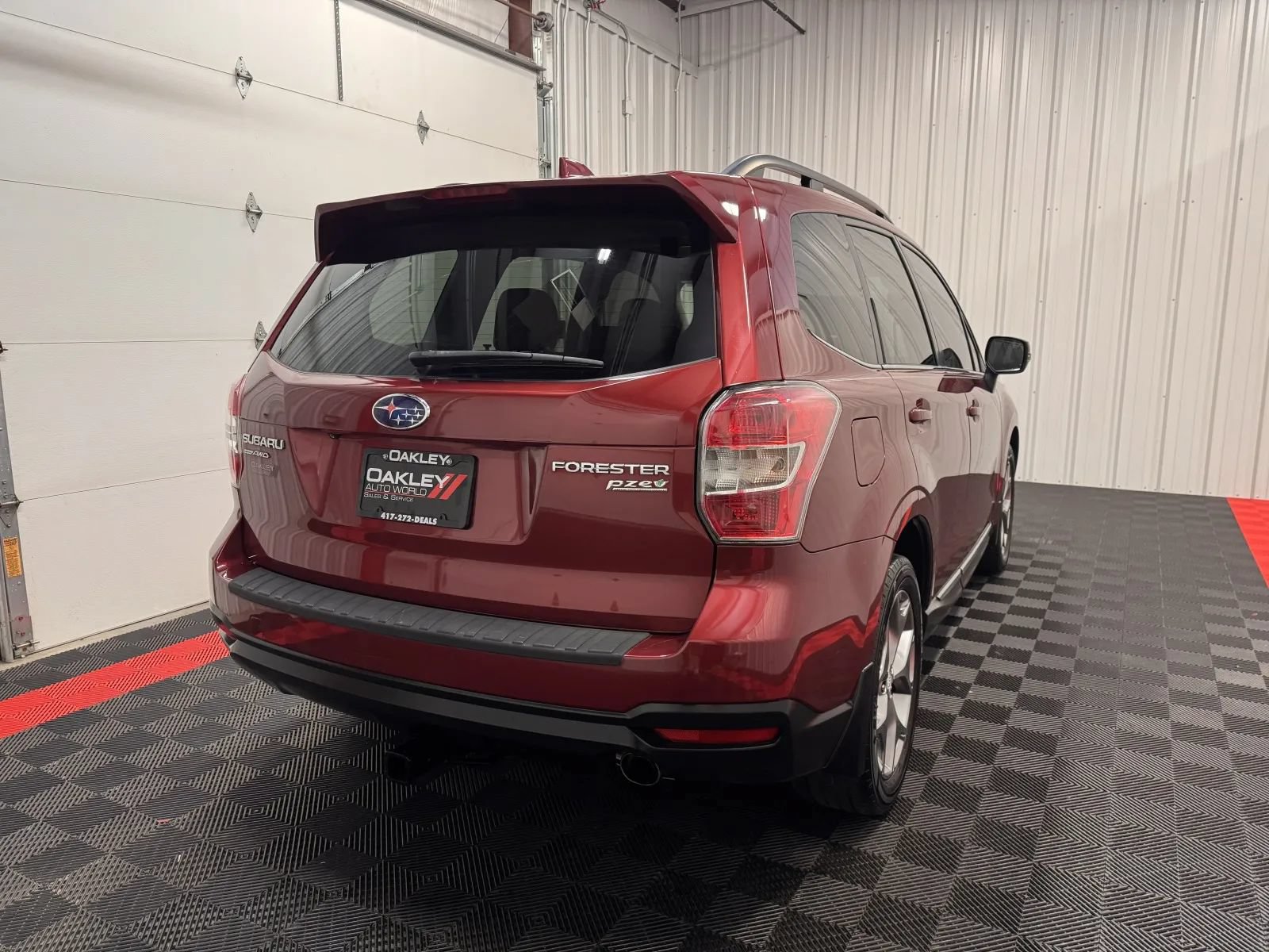 Used 2016 Subaru Forester 2.5i Touring w/ Popular Package #1 AWD/4WD image 16