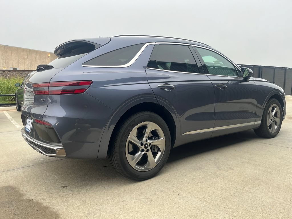 Used 2026 Genesis GV70 2.5T Select AWD/4WD image 5
