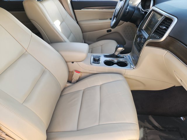 Used 2017 Jeep Grand Cherokee Limited image 13