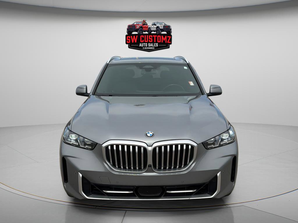 Used 2024 BMW X5 xDrive40i AWD/4WD image 2