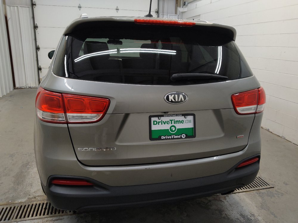 Used 2016 Kia Sorento FWD image 6