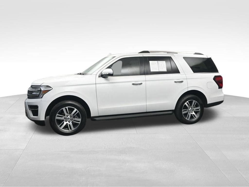 Used 2024 Ford Expedition Limited AWD/4WD image 2