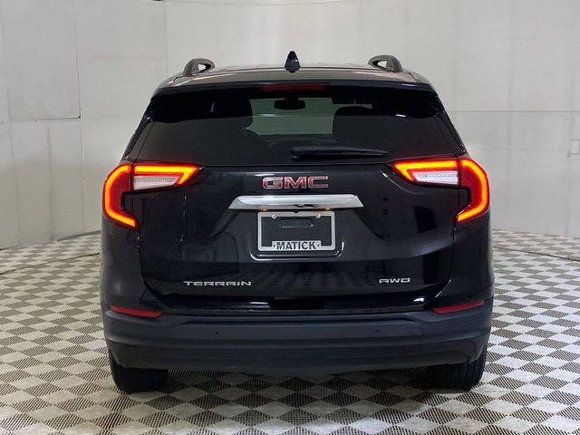 Used 2023 GMC Terrain SLE w/ Driver Convenience Package image 18