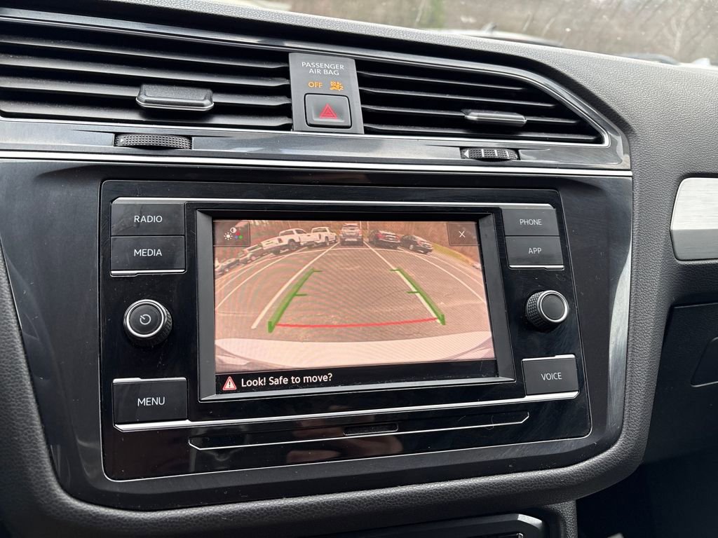 Used 2021 Volkswagen Tiguan S image 12
