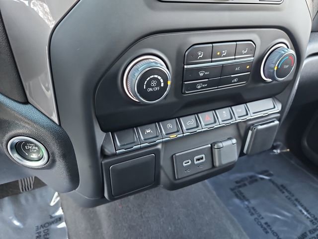 Used 2022 Chevrolet Silverado 1500 Custom image 23