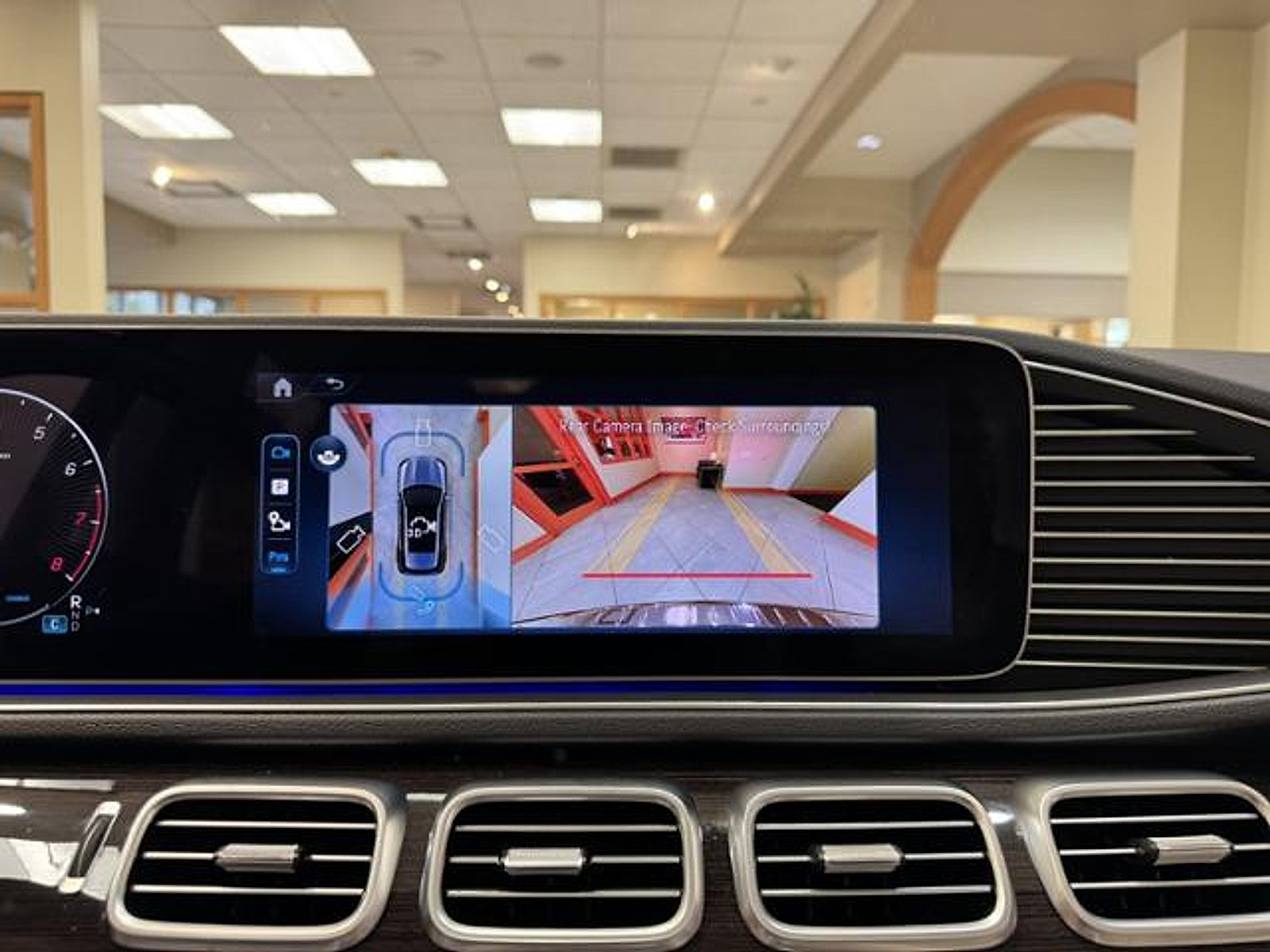 Certified 2025 Mercedes-Benz GLE 350 4MATIC image 30