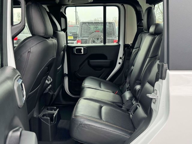 New 2026 Jeep Gladiator Sport AWD/4WD image 7