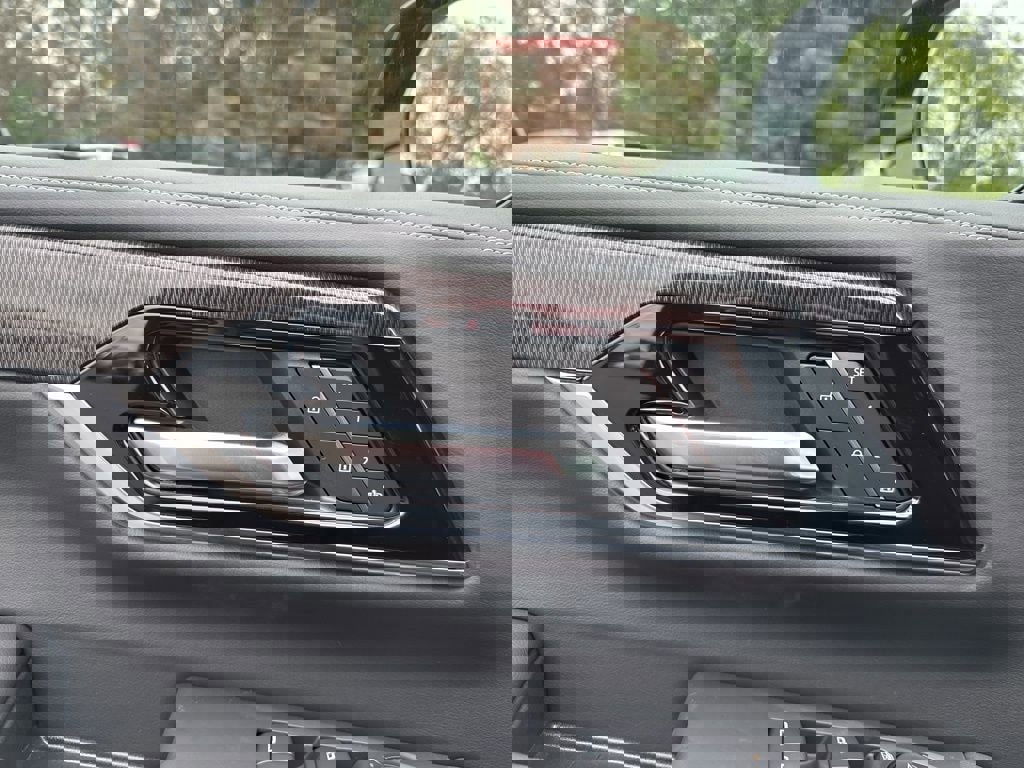 New 2026 GMC Yukon XL Elevation w/ LPO, Floor Liner Package image 24