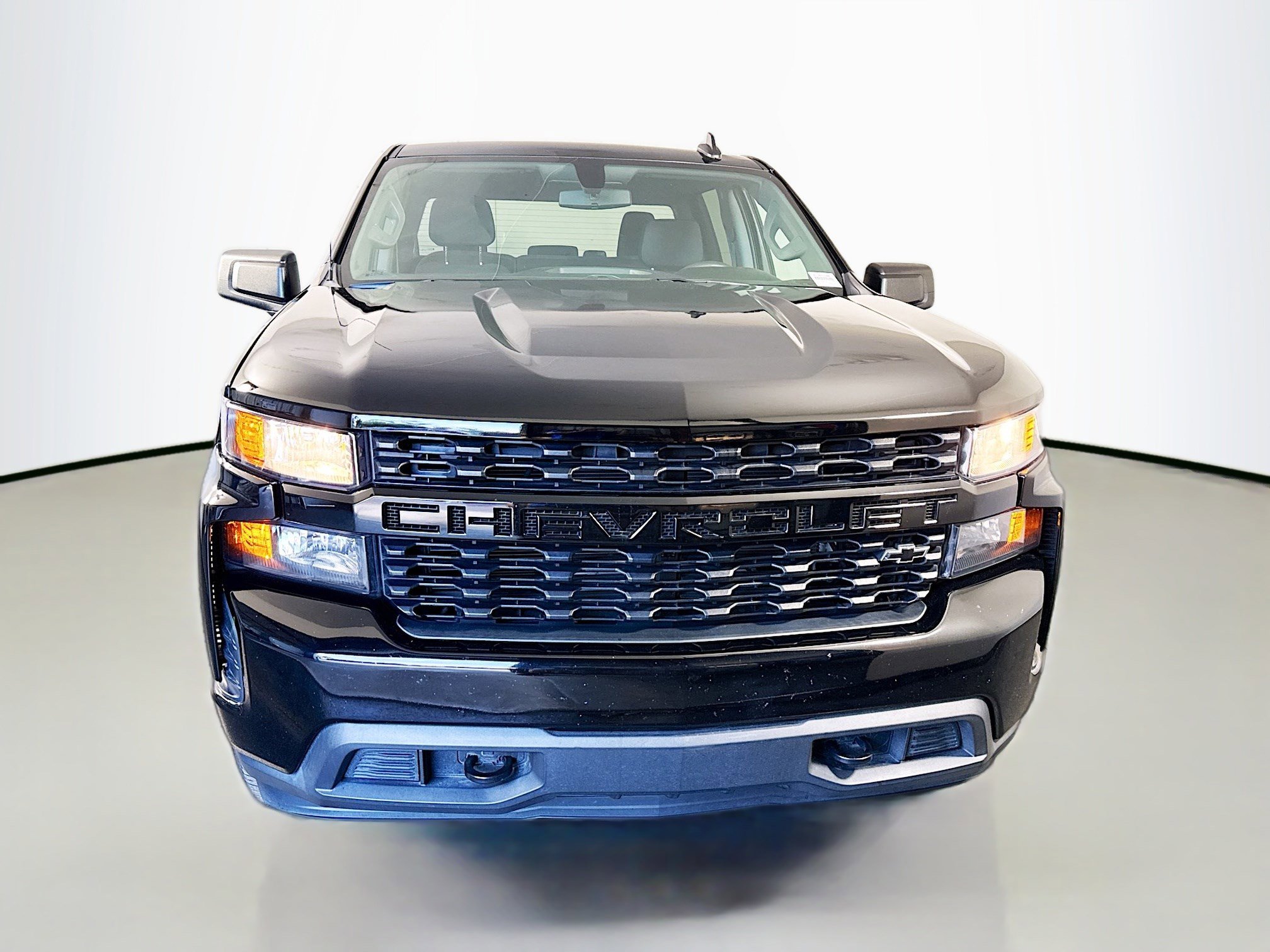 Used 2022 Chevrolet Silverado 1500 Custom w/ LPO, Dark Essentials Package RWD image 2