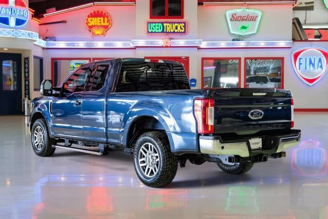 Used 2017 Ford F250 Lariat RWD image 4