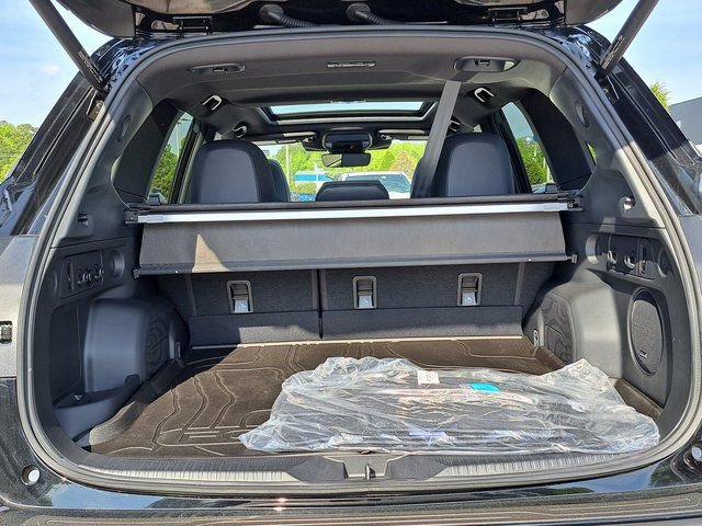 Used 2025 Subaru Forester Limited w/ Protection Package (1PH) AWD/4WD image 30