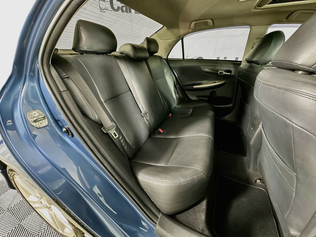 Used 2013 Toyota Corolla S w/ Premium Complete Pkg FWD image 29