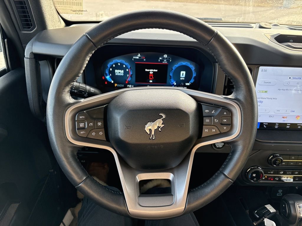 Used 2025 Ford Bronco Badlands image 30