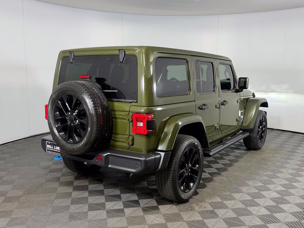 Used 2022 Jeep Wrangler Unlimited Sahara w/ Safety Group AWD/4WD image 6