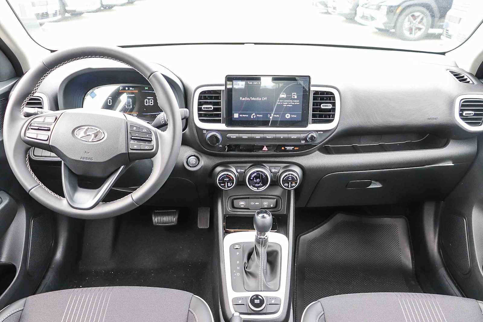 New 2026 Hyundai Venue SEL FWD image 13
