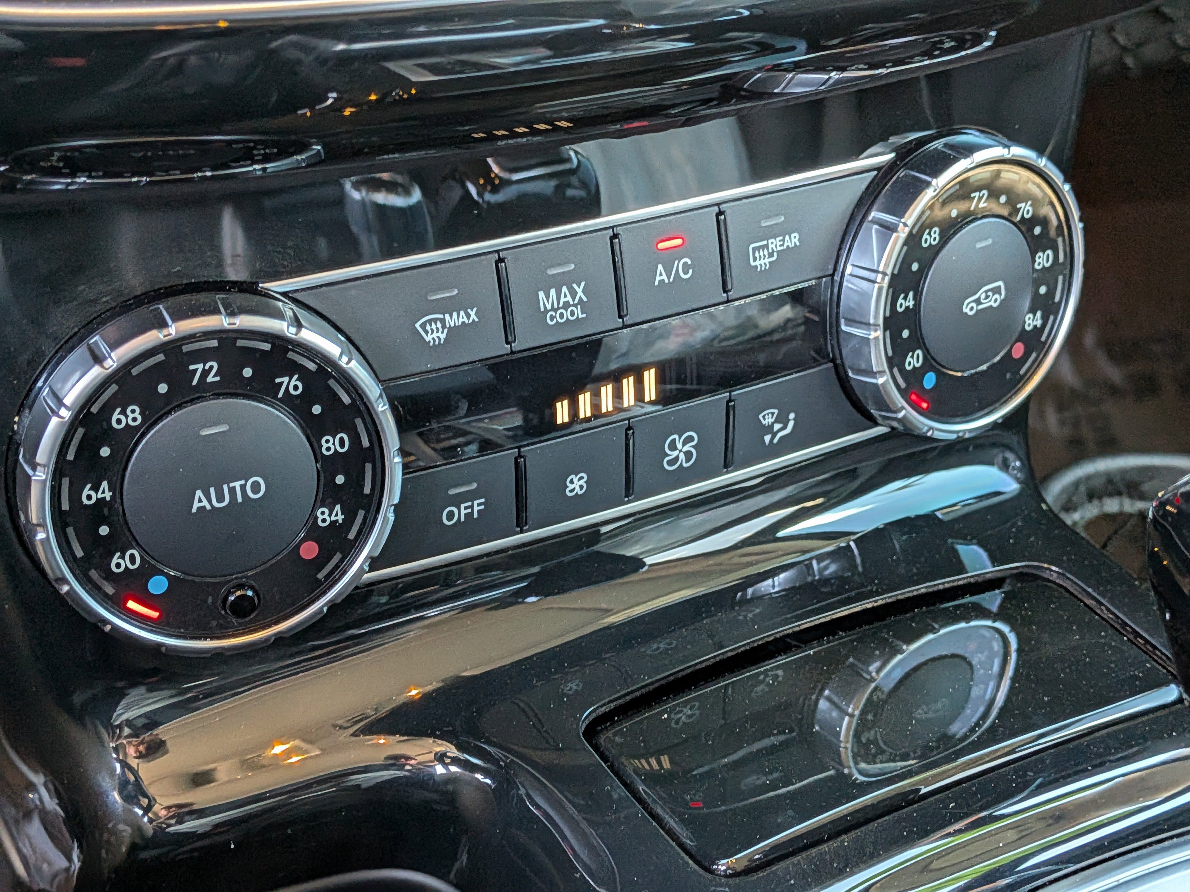 Used 2018 Mercedes-Benz G 550 image 29