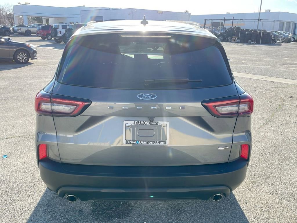 Used 2025 Ford Escape ST-Line w/ Equipment Group 301A image 44