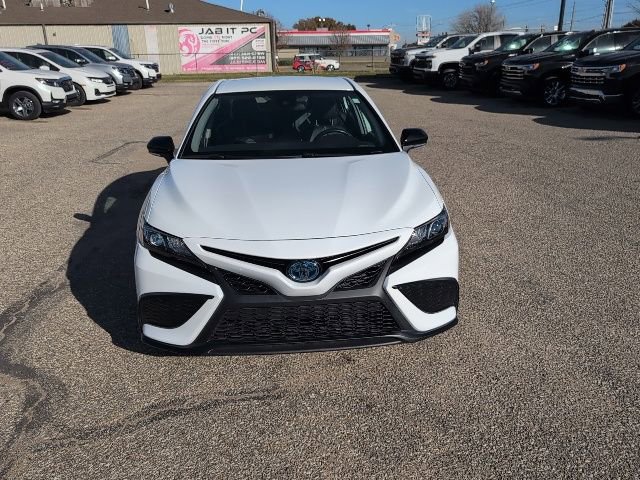 Used 2023 Toyota Camry SE image 15