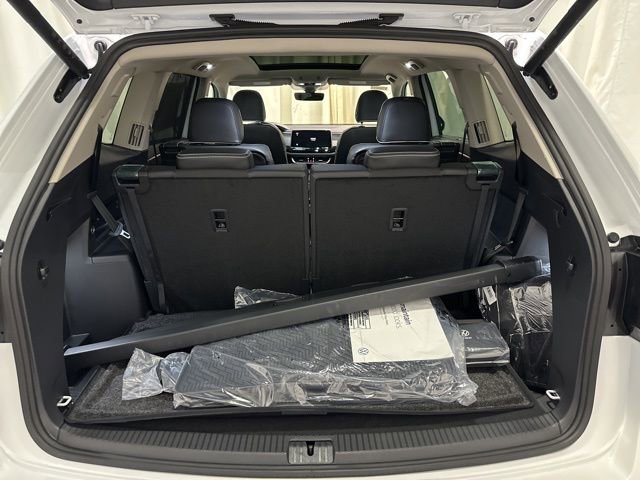 New 2026 Volkswagen Atlas SEL Premium R-Line image 39