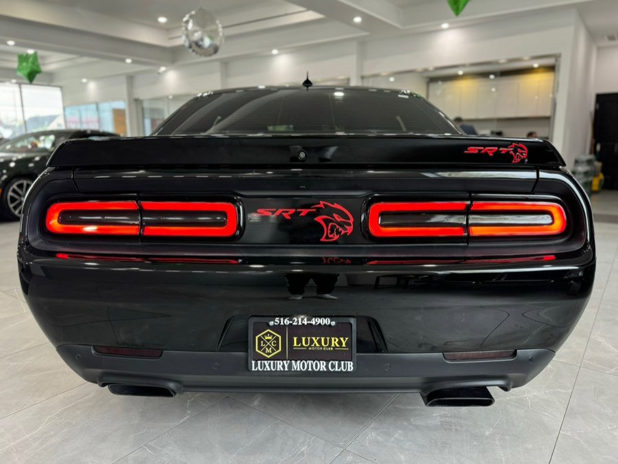 Used 2020 Dodge Challenger SRT Hellcat RWD image 5