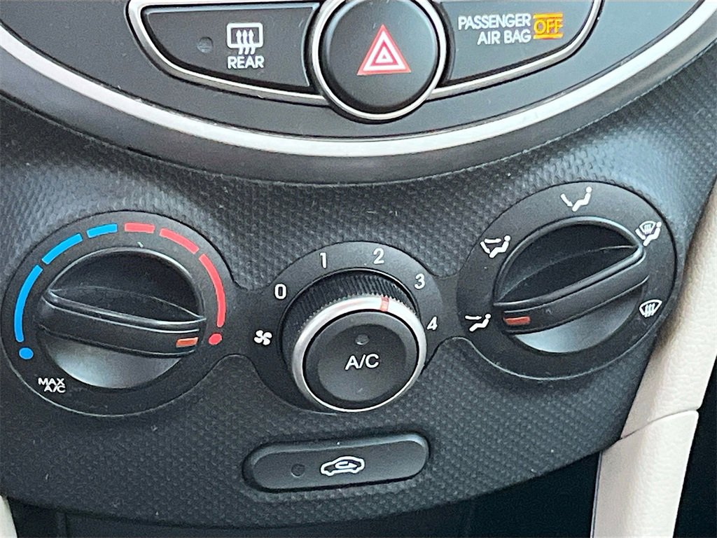 Used 2017 Hyundai Accent SE image 14