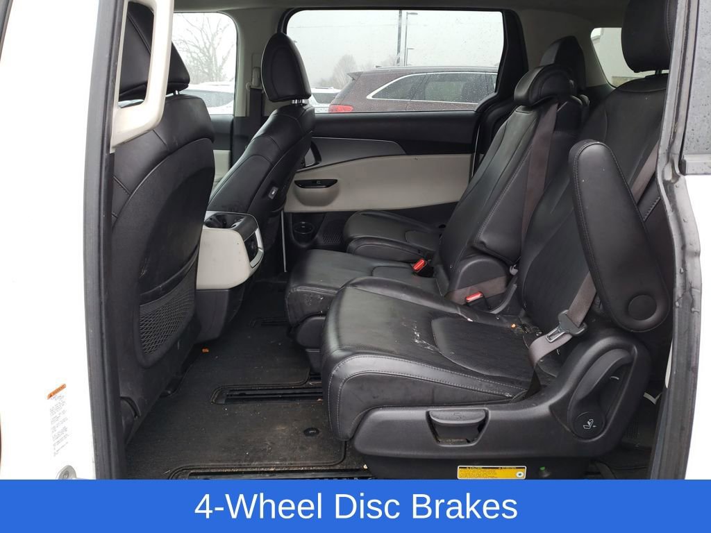Used 2022 Kia Carnival LX image 26