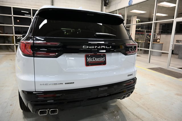 New 2026 GMC Acadia Denali Ultimate w/ LPO, Floor Liner Package image 6