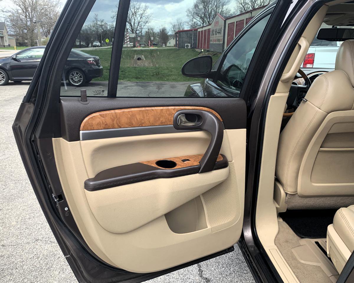 Used 2012 Buick Enclave Premium FWD image 30