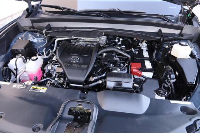 Certified 2025 Toyota Grand Highlander AWD image 27