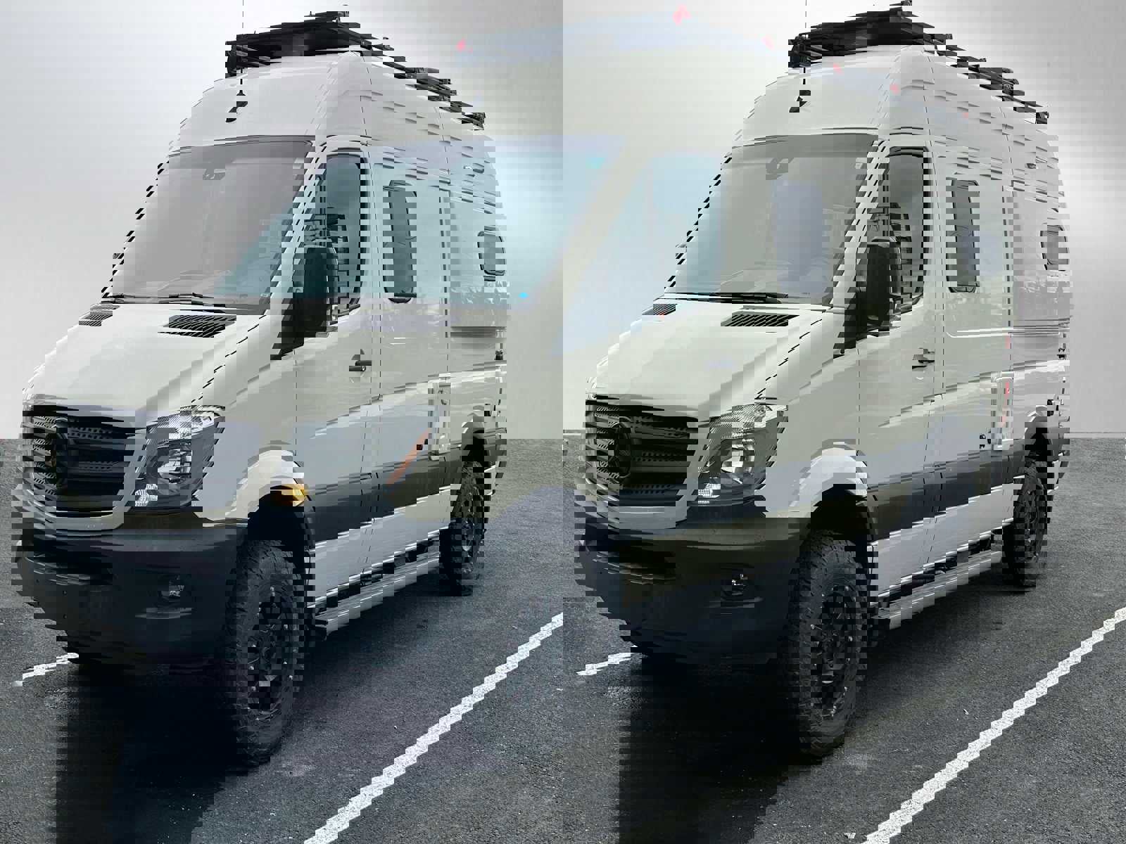 Used 2018 Mercedes-Benz Sprinter 2500 image 7