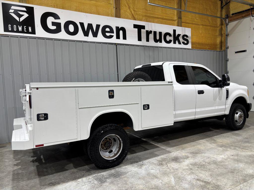 Used 2017 Ford F350 XL w/ Power Equipment Group AWD/4WD image 6