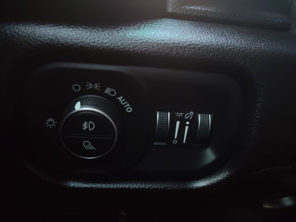 Used 2019 RAM 1500 Big Horn image 13