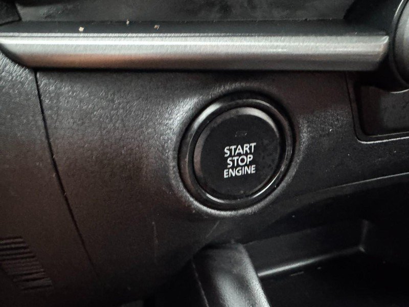 Used 2025 MAZDA MAZDA3 s FWD image 21