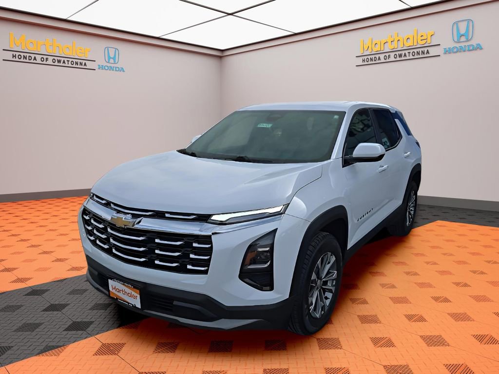 Used 2025 Chevrolet Equinox LT AWD/4WD image 1