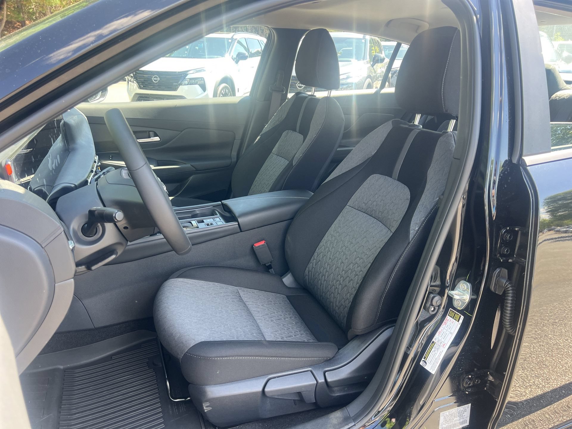 New 2026 Nissan Sentra SV w/ SV Convenience Package FWD image 15