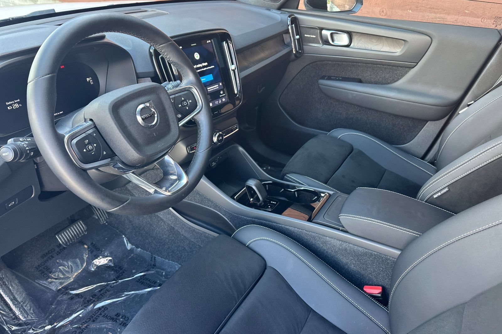 Certified 2023 Volvo C40 P8 Recharge Ultimate AWD/4WD image 14