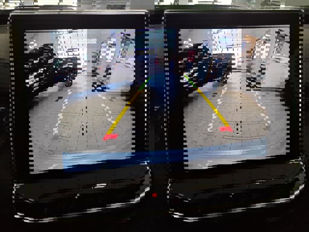 New 2026 Jeep Compass Limited image 9