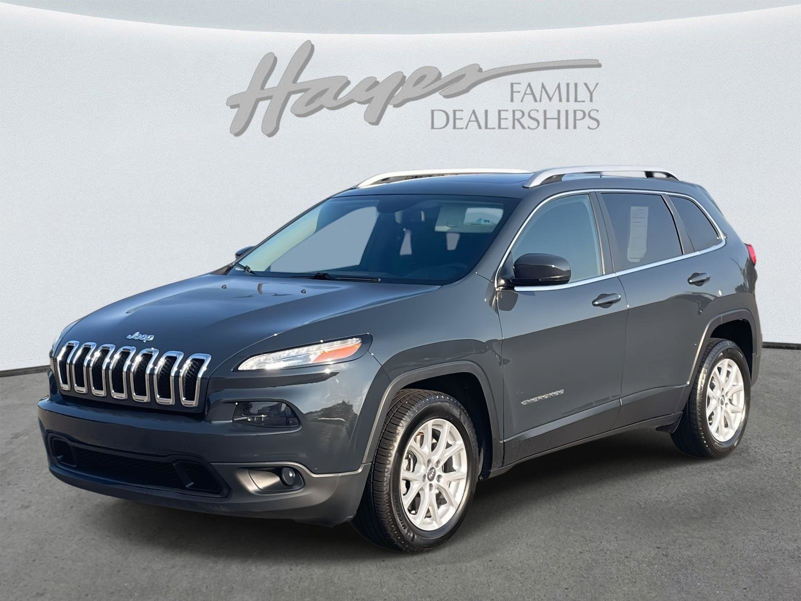 Used 2018 Jeep Cherokee Latitude Plus w/ Comfort/Convenience Group