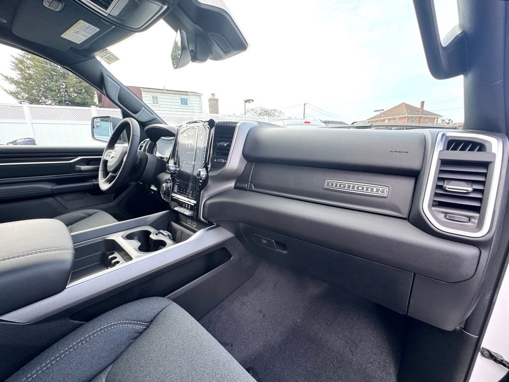 New 2026 RAM 1500 4x4 Crew Cab image 19