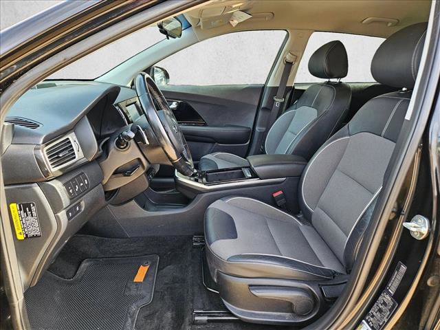 Used 2019 Kia Niro EX image 16