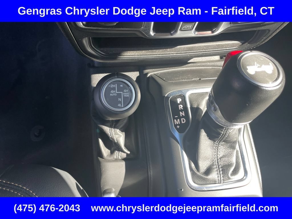 Certified 2024 Jeep Wrangler Unlimited Sahara w/ Technology Group AWD/4WD image 54