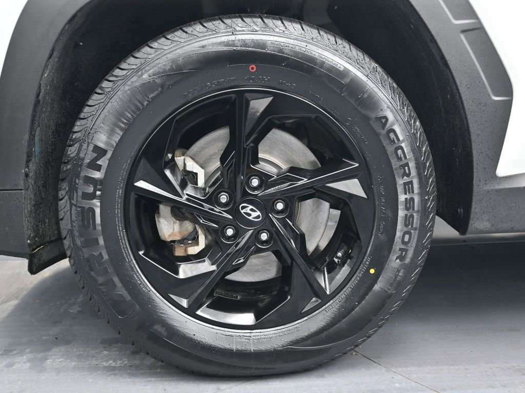 Used 2022 Hyundai Tucson SE image 11
