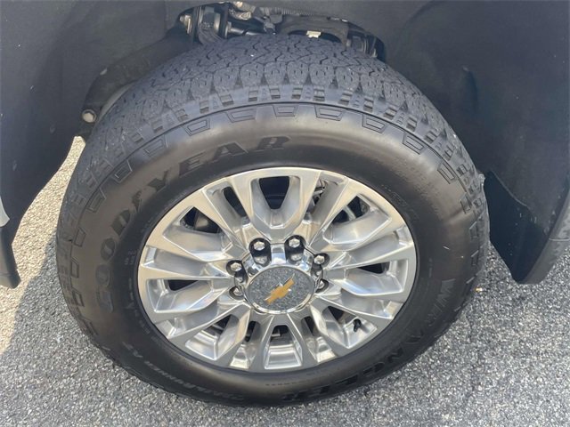 Used 2021 Chevrolet Silverado 2500 High Country w/ Z71 Off-Road Package image 11