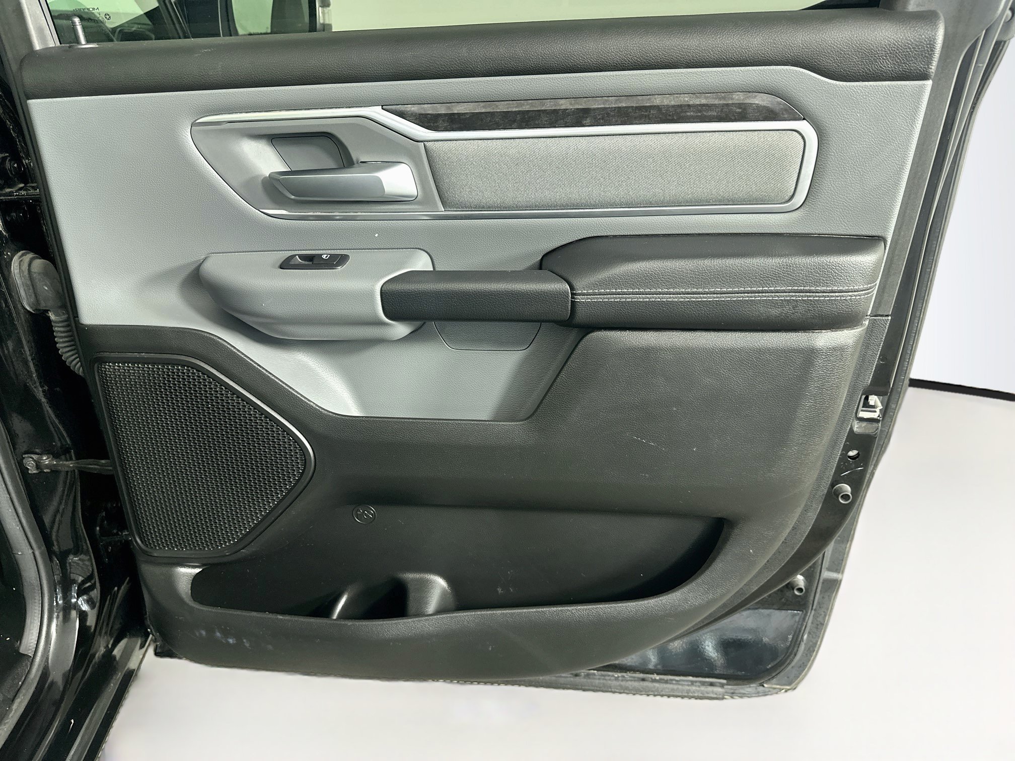 Used 2022 RAM 1500 Big Horn AWD/4WD image 30