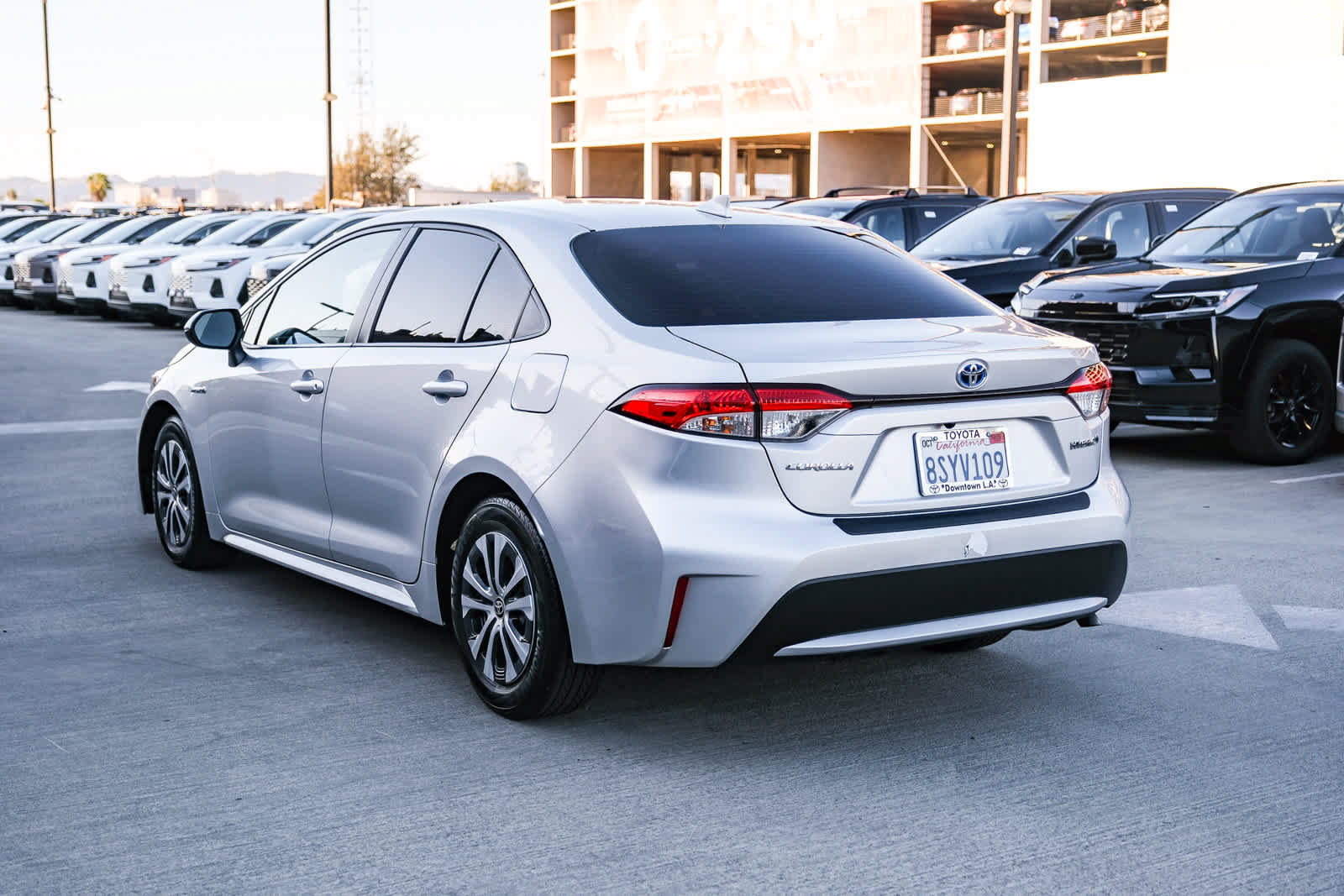 Used 2021 Toyota Corolla LE FWD image 6